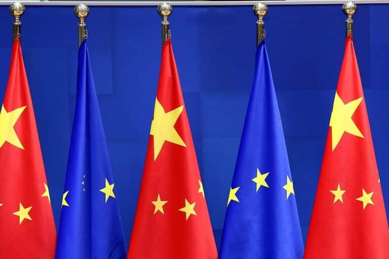 Avertismentul economistului-șef BCE pentru UE: China îți ia locul la masă