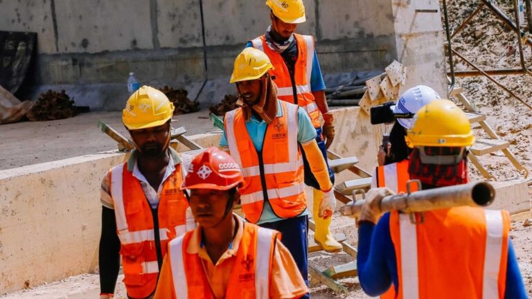 Se schimbă condițiile de angajare a muncitorilor străini – e vizată combaterea imigrației ilegale