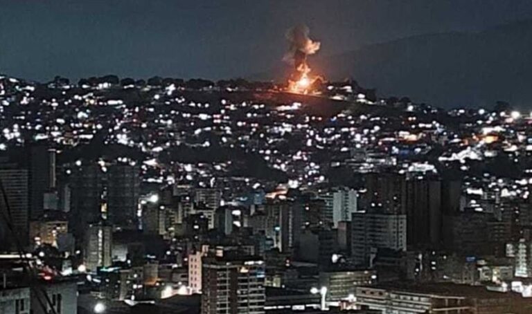 Live / Explozii deasupra capitalei Venezuelei, Caracas, în contextul tensiunilor cu SUA – regimul Maduro declară stare de urgență