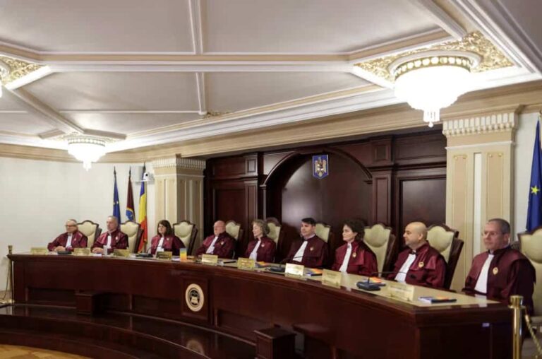 CCR amână din nou decizia pe tema reformei pensiilor speciale ale magistraților