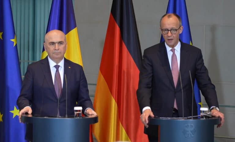 Conferință comună Bolojan – Merz la Berlin: Extinderea industriei militare germane în România, pe modelul industriei auto. Memorandum pe tema standardizării tehnicii militare