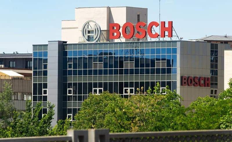 Producătorul de componente auto Bosch GmbH va concedia aproape 20.000 de angajați, pentru a tăia din costuri pe fondul diminuării profitului