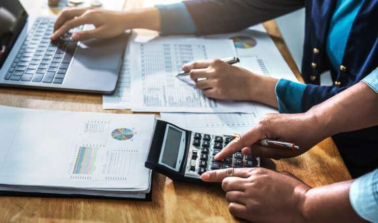 Semnal de alarmă în economie – creșterea productivității decelerează puternic – crește decalajul față de media UE