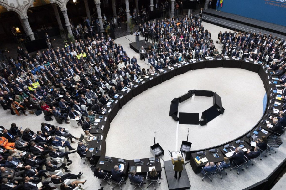Ceasul al 12-lea pentru Europa: Marii industriași le cer liderilor politici reforme prin care să se evite dezindustrializarea UE – Contextul în care are loc summitul informal pe competitivitate din Belgia