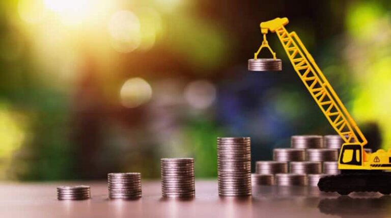 Salariul minim pe economie ar putea crește la 4.325 lei, de la 1 iulie – proiectul, discutat în ședința Guvernului