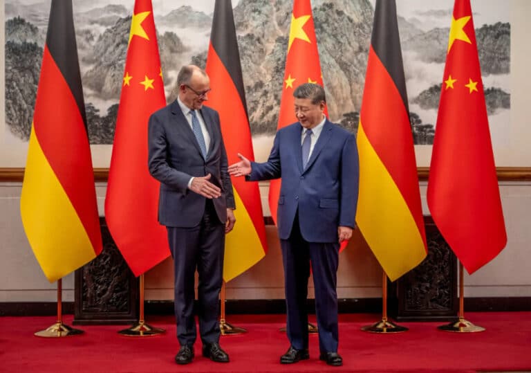 Merz în China – dans pe sârmă: a cerut reducerea subvențiilor, aprecierea yuan-ului și asigurări privind exportul de materiale critice. Lunga listă a companiilor germane care l-au însoțit