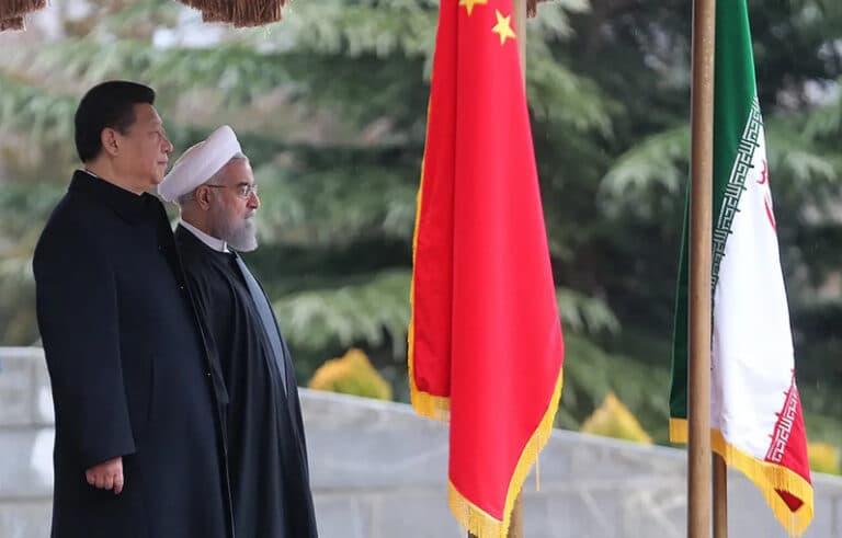 Căderea Iranului și războiul resurselor: două treimi din aprovizionarea cu țiței a Chinei ar trece sub control american