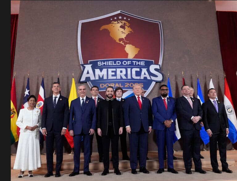 „Scutul Americilor” – noua inițiativă a Administrației Trump pentru a contracara China în Emisfera Vestică – a început sâmbătă cu războiul declarat cartelurilor de droguri