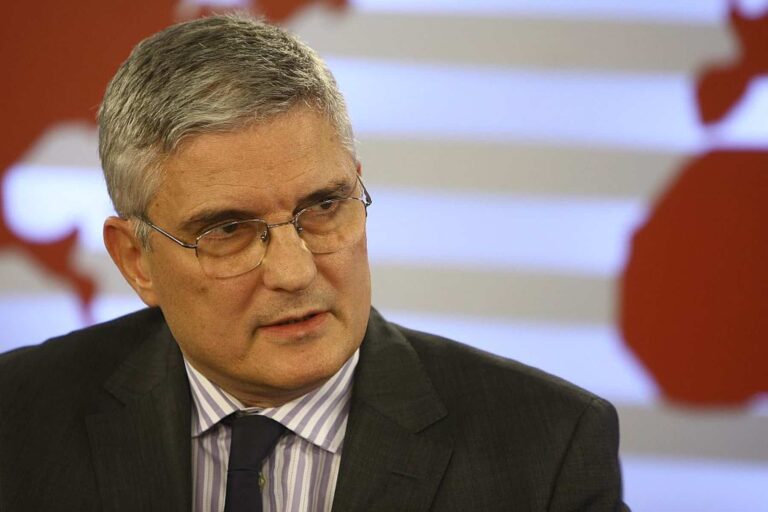 Consiliul Fiscal, despre Buget: Corecția deficitului vine mai ales din reducerea cheltuielilor, dar pe termen lung consolidarea depinde și de creșterea veniturilor / Riscuri majore din cauza războiul din Orientul Mijlociu