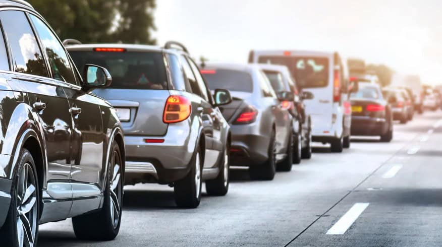 Piața auto din România – cea mai mare scădere la înmatriculărilor noi din Europa / Vânzările Dacia în UE scad cu 30%, chinezii intră în piață ca în brânză