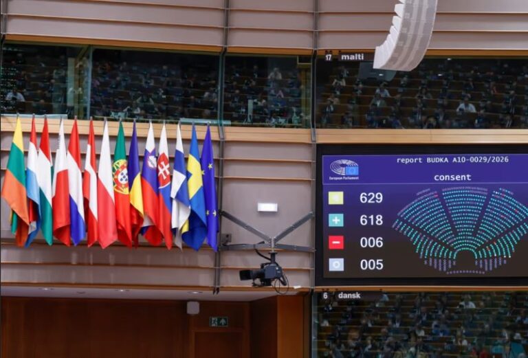 Parlamentul European a aprobat cu condiții acordul comercial dintre UE și SUA: Amendamentele