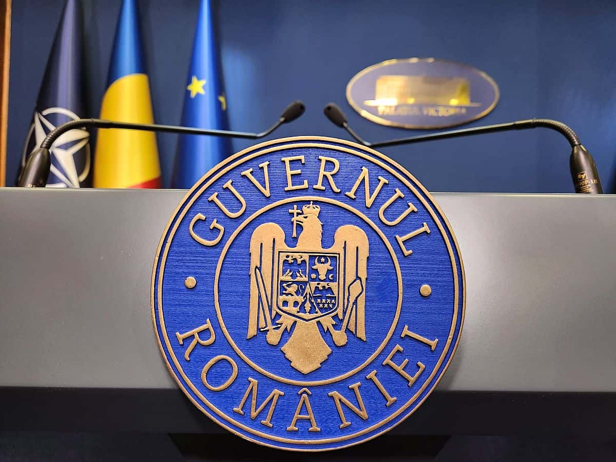 Ministrul finanțelor anunță un mecanism de ”accize dinamice” la carburanți, în noul pachet de măsuri. Miniștrii de finanțe din Eurogrup au discutat măsuri coordonate