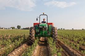 Măsurile de sprijin pentru fermieri în fața scumpirii motorinei – proiectul de OUG