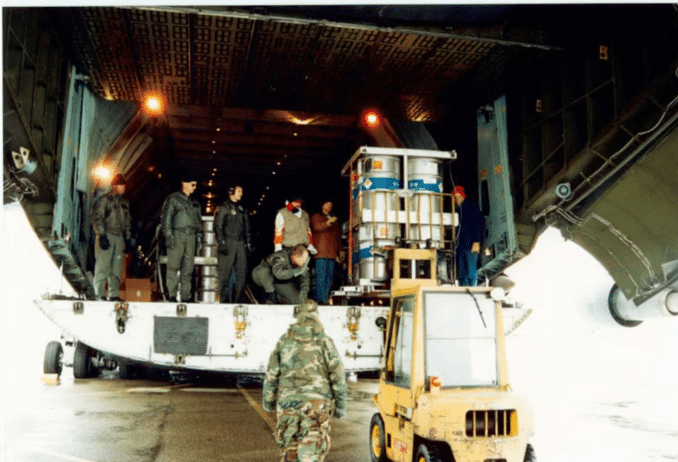 SUA pregătesc o operațiune militară pentru a extrage uraniul din Iran, dacă iranienii nu-l cedează de bună voie. Precedentele Kazahkstan și Georgia