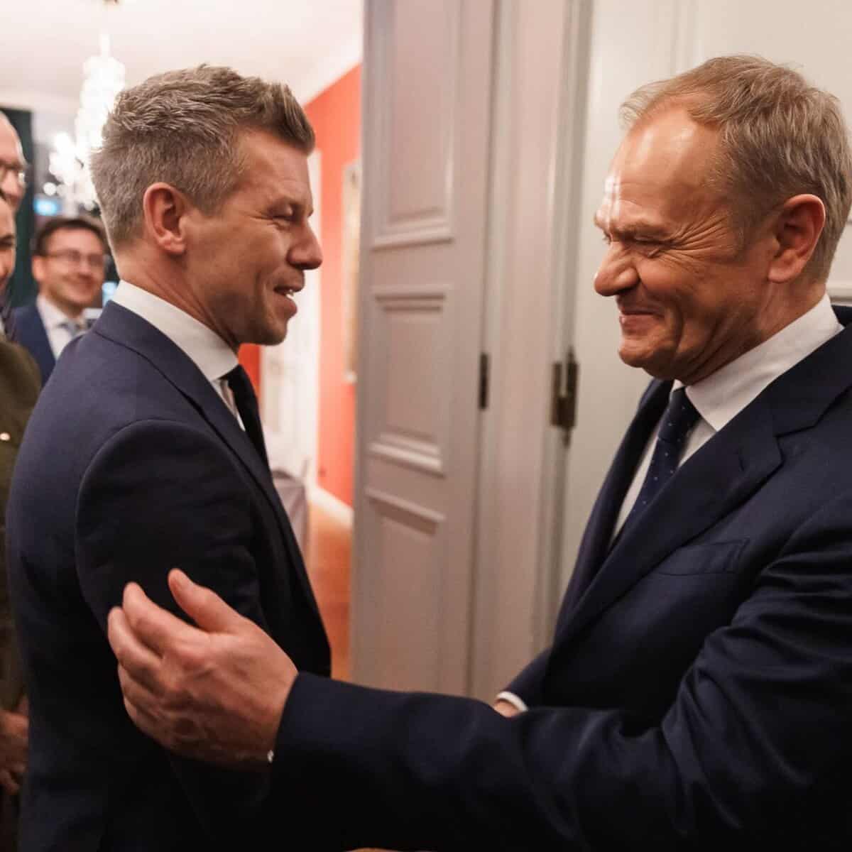 Peter Magyar, prima vizită externă în Polonia. Deblocarea relației cu Bruxellesul și a fondurilor europene – Ce așteaptă UE de la Ungaria