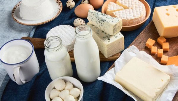 Presa grecească, despre Acordul pentru lactate semnat de România cu China: Transformă România într-un jucător global în domeniu