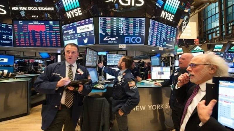 Scenariu pe Wall Street: Acțiunile ar putea înregistra un raliu speculativ de tip „vârf exploziv”, care s-ar putea încheia cu o prăbușire devastatoare