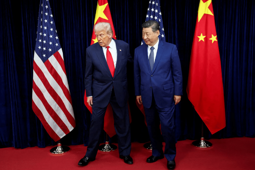 SUA iau la țintă comerțul ascuns China-Iran: Sancțiuni pe 40 de entități și nave, înaintea summitului Trump-Xi – Presiune maximă asupra axei revizioniste