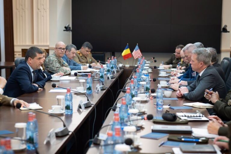 România, a doua țară din lume care obţine acces la o platformă americană anti-dronă / Secretarul Forţelor Terestre ale SUA, întrevedere cu președintele Dan și ministrul Miruță