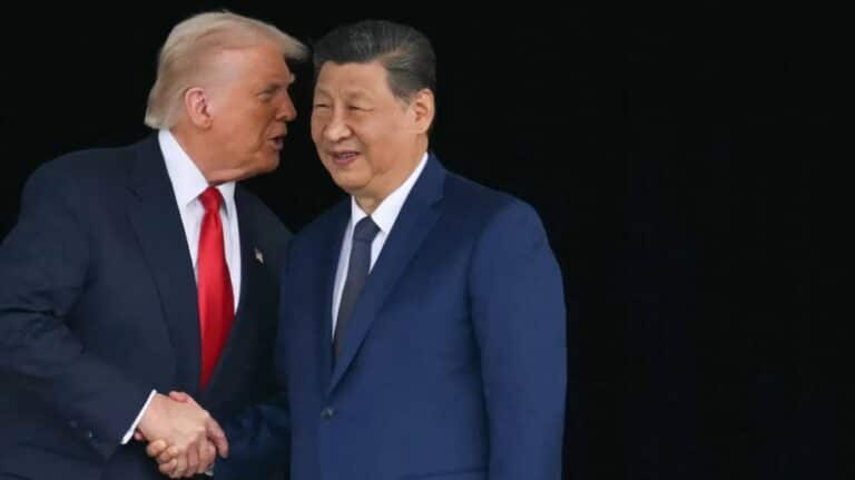 Ultimele pregătiri pentru summitul Trump-Xi de la Beijing. Agenda: Iranul, armistițiul comercial și Taiwan – SUA au luat deja la țintă mai multe firme chineze care au ajutat Teheranul