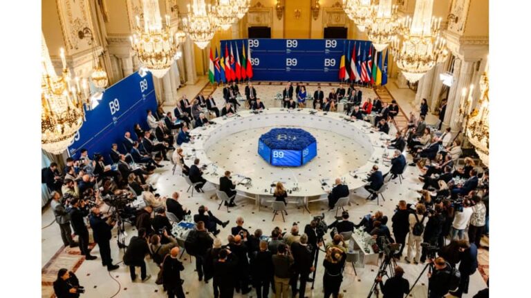Video / Flancul Estic și Nordic al NATO, la București, la aceeași masă. „Construim o zonă de securitate de la Arctica la Marea Neagră”